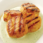 Veracruz Scallops with Cool Green Chile Sauce