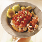 Garlic Bread with Ripe Tomatoes